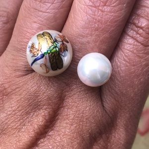 Pearl handpainted ring